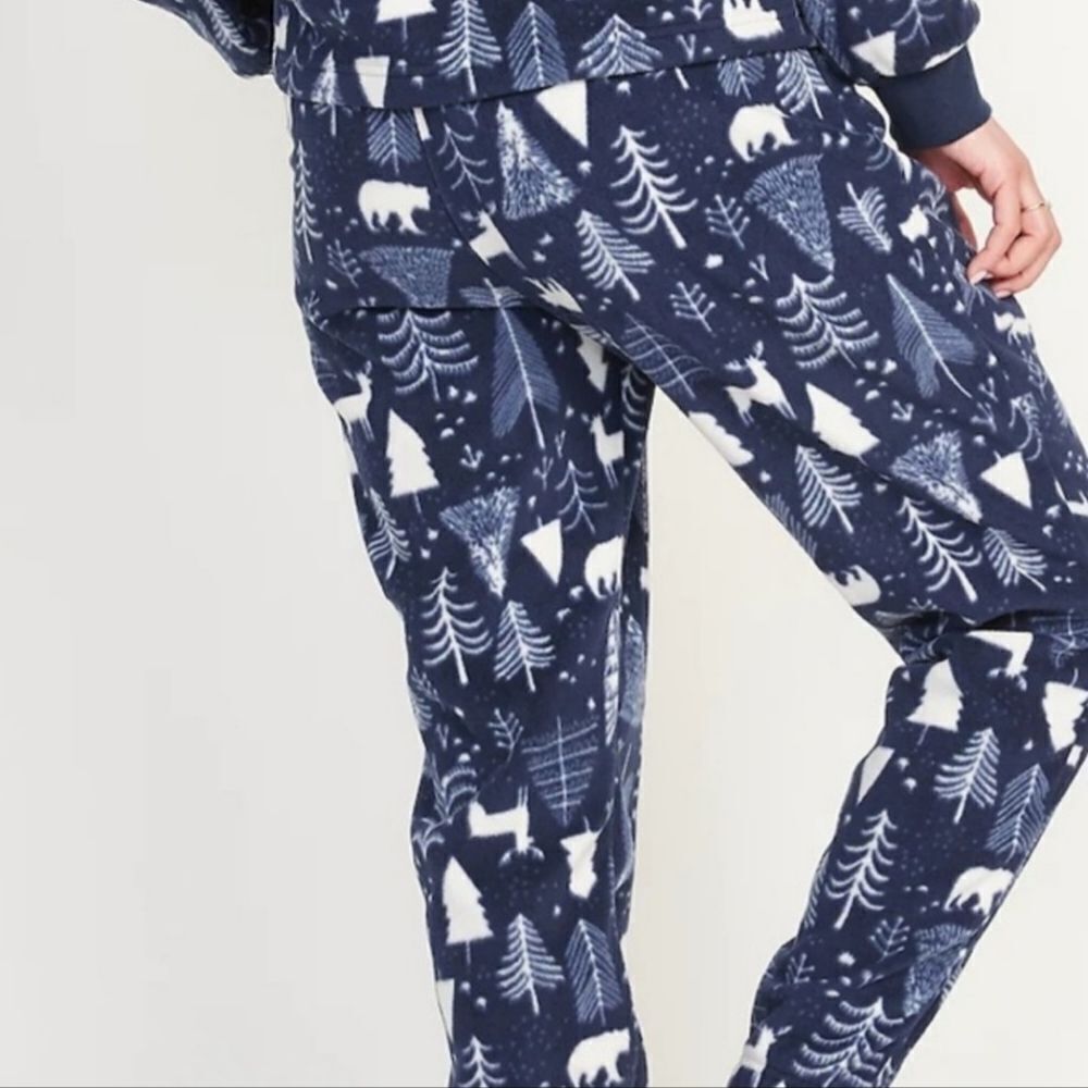 Old Navy woman's microfleece pajamas bottom